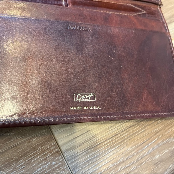 Vintage Gary's Leather  Credit Card ID Window Bifold Wallet - Made in USA - Picture 8 of 8